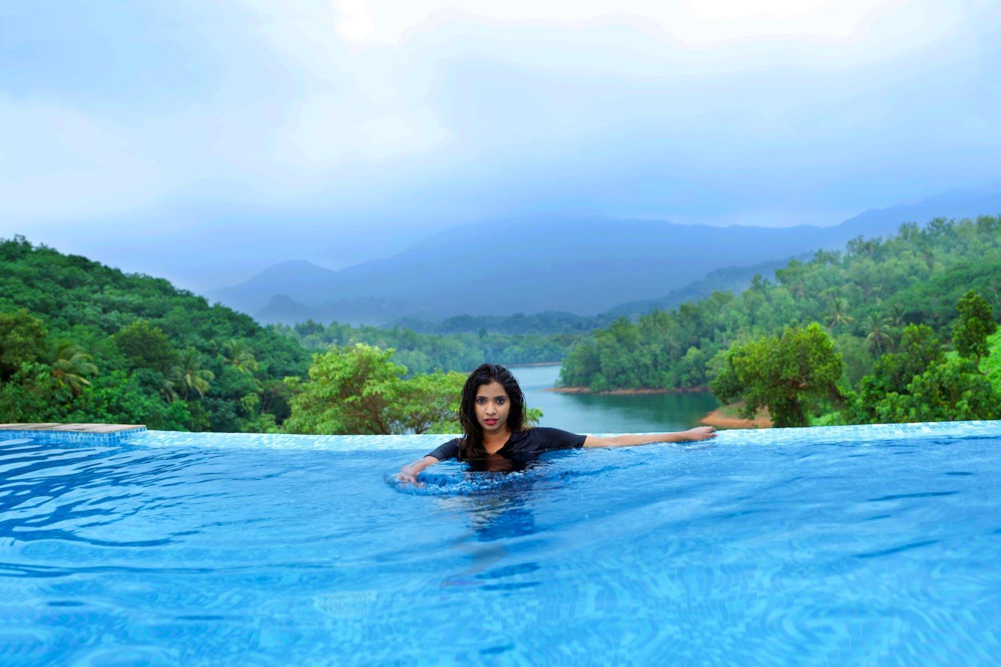 Serene Aqua Hills Kozhikode Hotel Mennanyam Kültér fotó